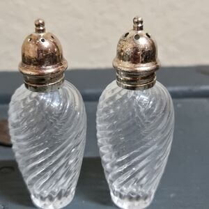 Vintage Glass Swirl Salt And Pepper Shaker Set With Plated Silver Tops